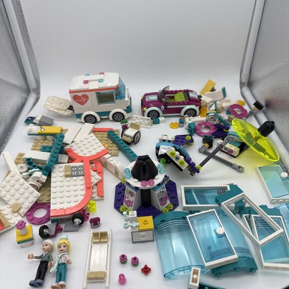 Lego Friends 41128 Amusement Park Space Ride Heartlake City Hospital Car Girl - Picture 9 of 9